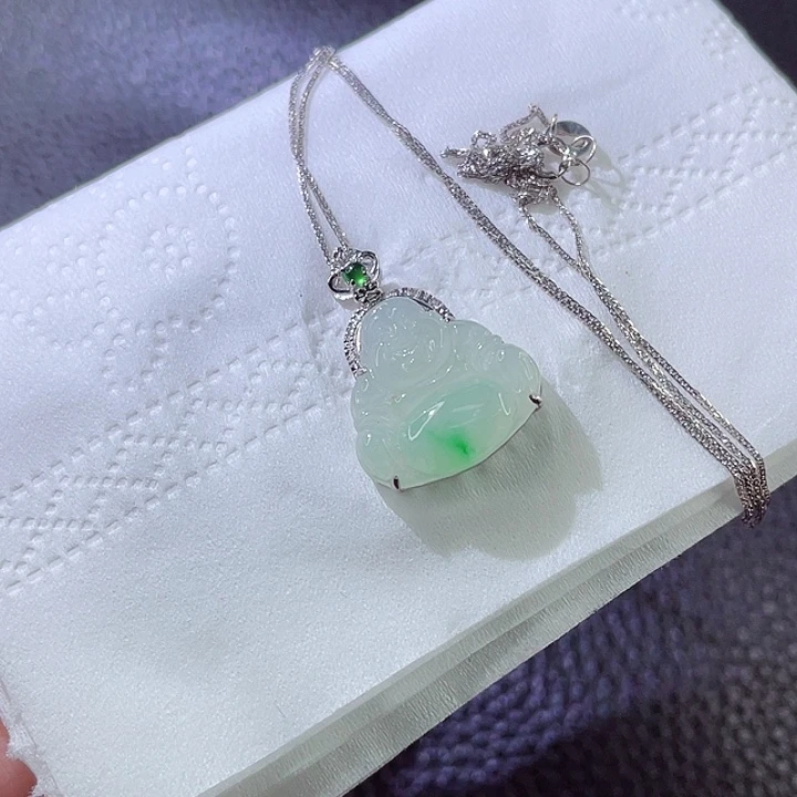 翡翠颈饰18K金镶嵌翡翠