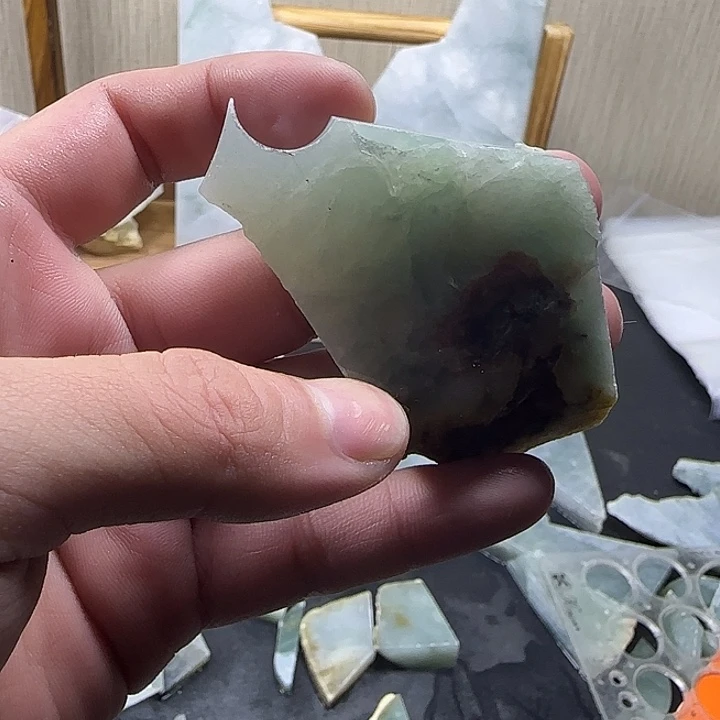 浙***溪翡翠未镶嵌颈饰纯天然缅甸翡翠