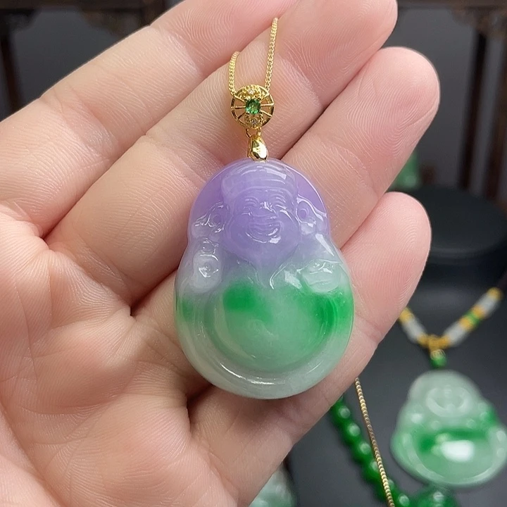 翡翠未镶嵌吊坠(赠链)