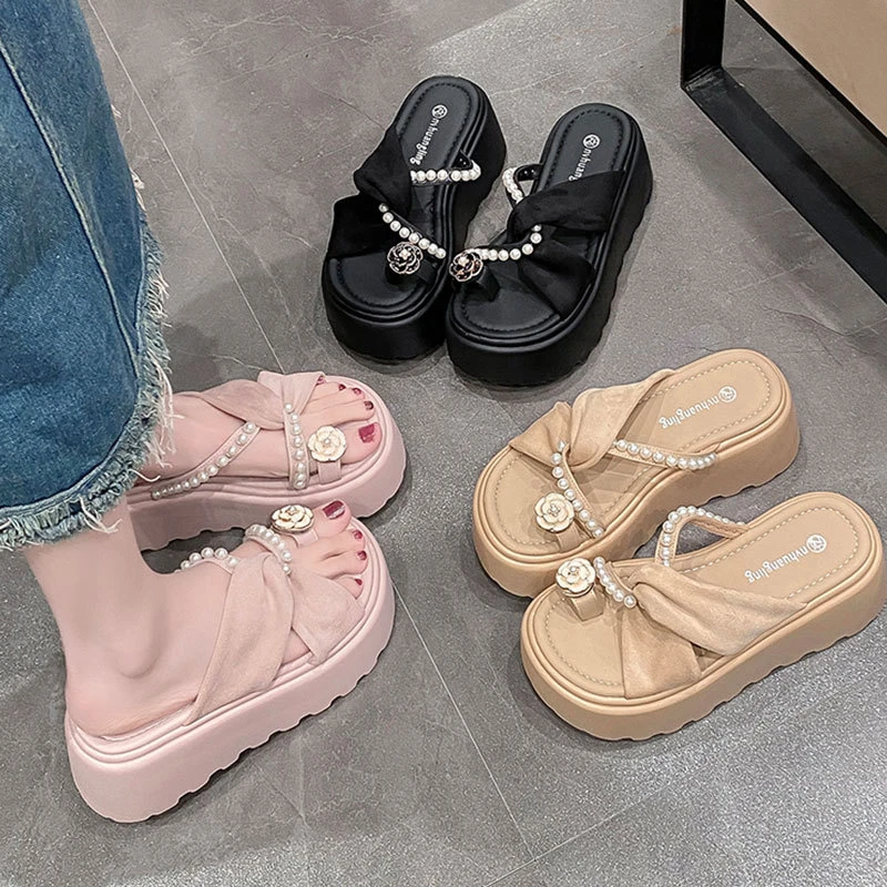 厚底拖鞋女款夏季外穿2025年新款小个子松糕增高凉拖水钻夹趾凉鞋