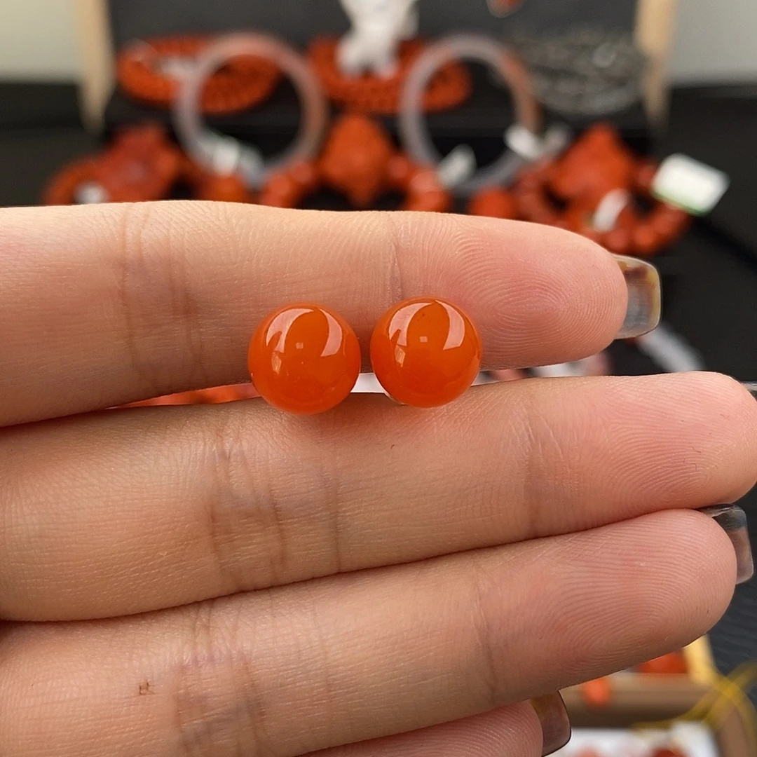 南红玛瑙银S925镶嵌云南保山冰红正圆耳钉9.5m