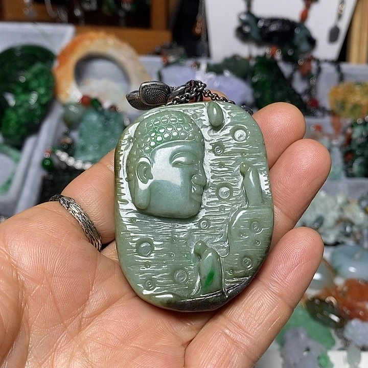 翡翠未镶嵌吊坠(赠链)