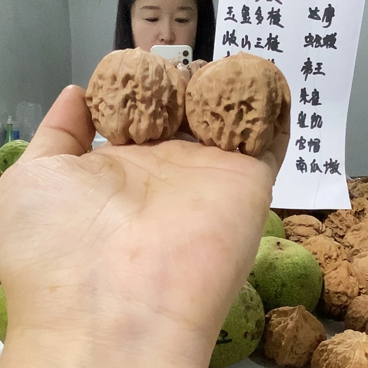 ****哥文玩核桃吊坠达摩37+