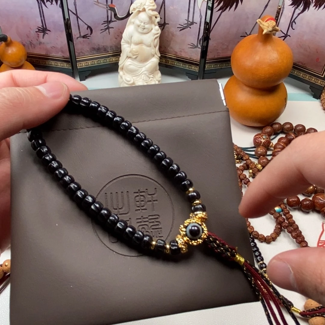 椰蒂吊坠。。。。。。。。。。。。。