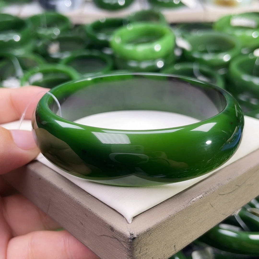 未镶嵌手镯和田玉（碧玉）