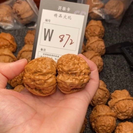 吊坠桃核我是第一百39