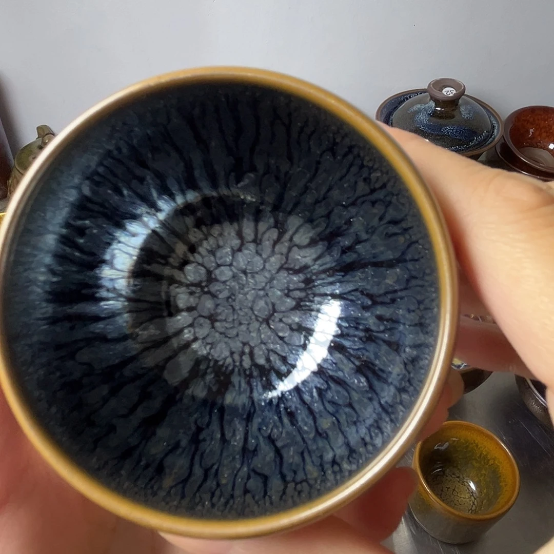 茶盏这就是所谓一次偶然邂逅