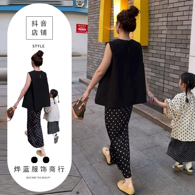 夏季韩系穿搭一整套设计感时尚薄款无袖上衣高腰波点半身裙两件套