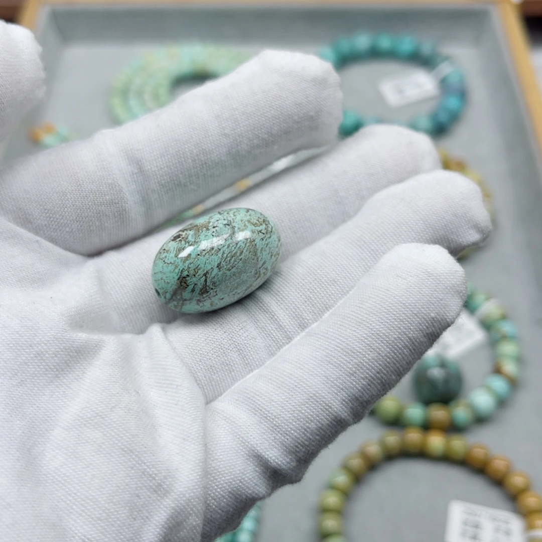 绿松石未镶嵌挂件