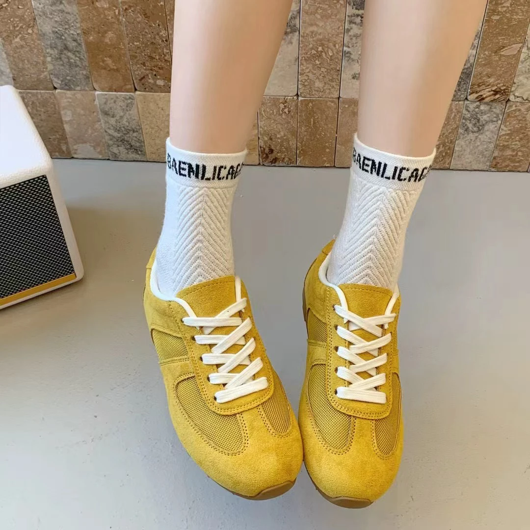 2025年春季新款复古平底德训鞋女款舒适透气百搭休闲阿甘鞋