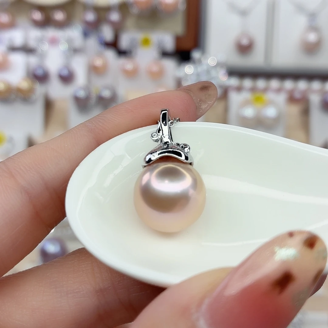 淡水珍珠合金颈饰