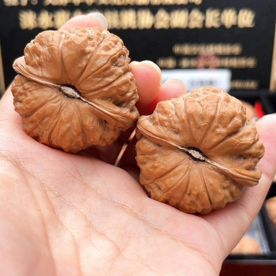 把件文玩核桃43毕业级正圆正肩深凹底➕同克重43A1