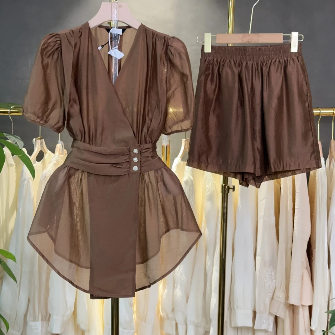 法式气质v领短袖衬衫女2025夏季薄款收腰洋气上衣短裤套装M285