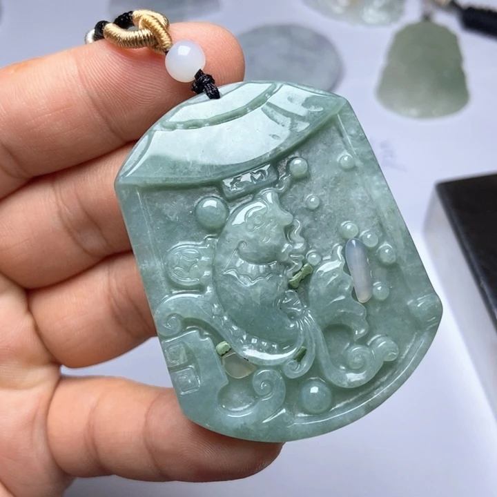 翡翠未镶嵌颈饰翡翠
