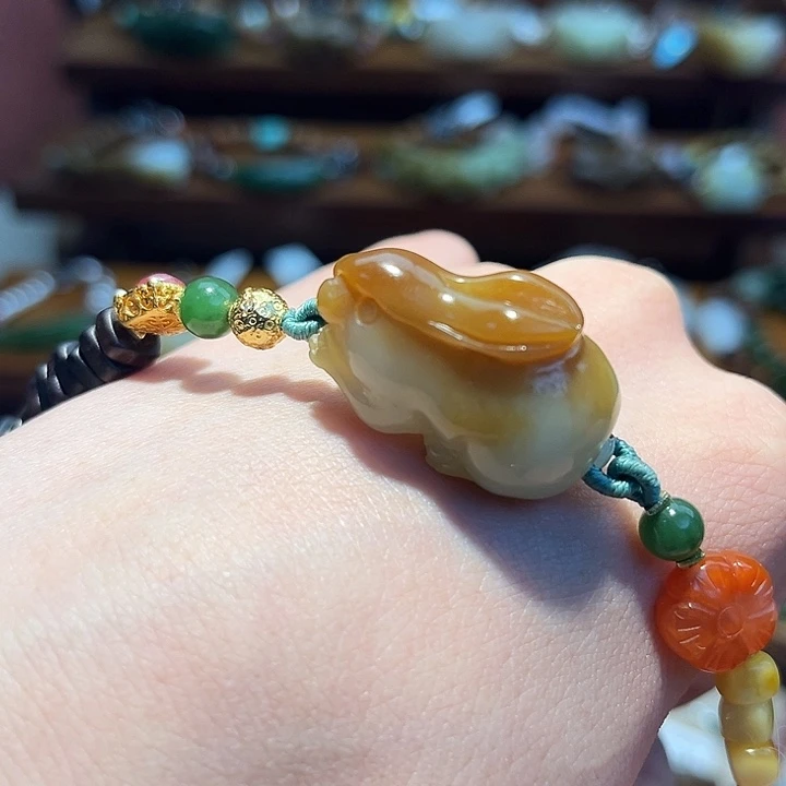 爱***妞和田玉未镶嵌手链