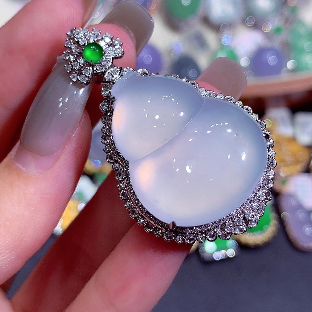 吊坠(不含链)18K金镶嵌翡翠