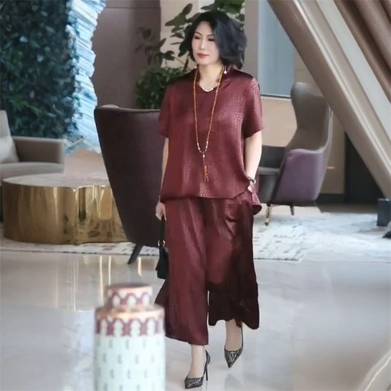 阔太太高端提花加肥大码夏款短袖宽松遮肚子显瘦妈妈两件套装