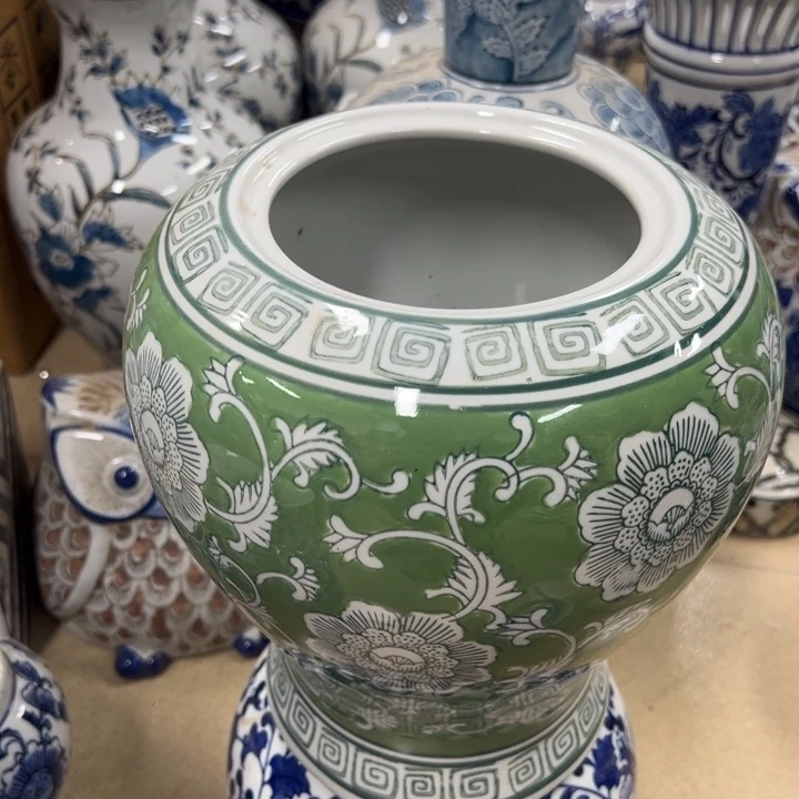 瓷片微瑕。。。。。。。。。