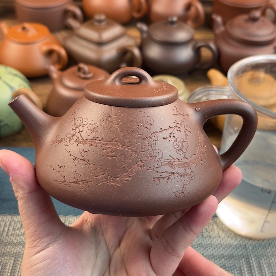 自***鍾紫砂茶壶手工制作工艺精湛