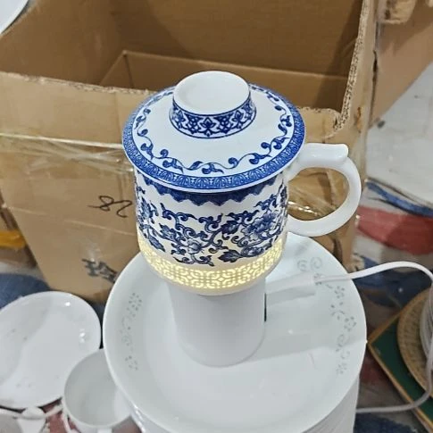 瓷玲珑青花办公杯两个微瑕疵