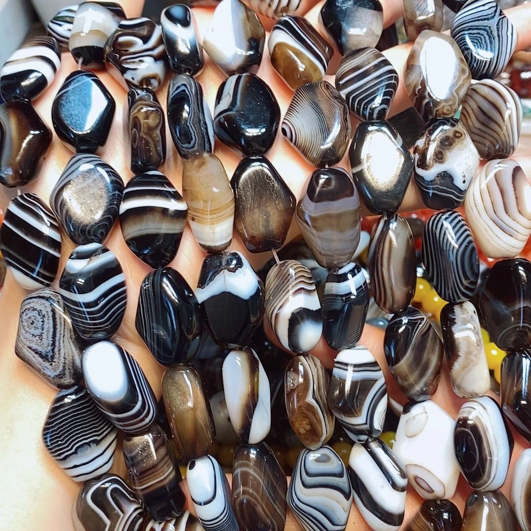 玛瑙/玉髓散珠天然黑玛瑙蚕丝定型切面牌牌一条20✖️26mm