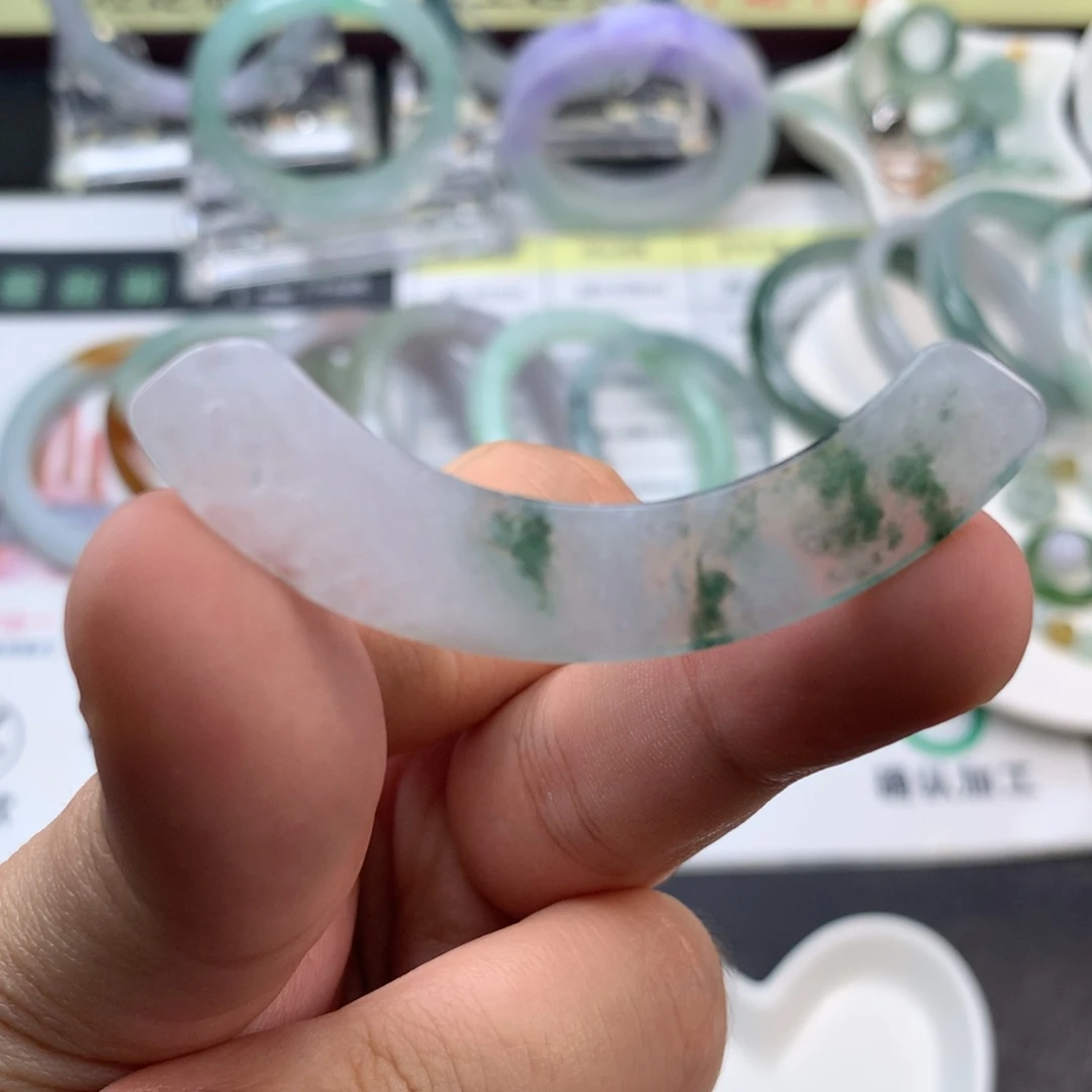 【闪购商品】未镶嵌定制翡翠抛光