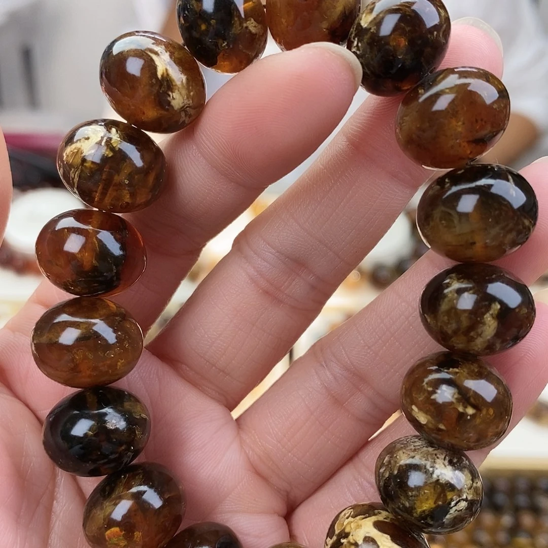 琥珀未镶嵌裸石15