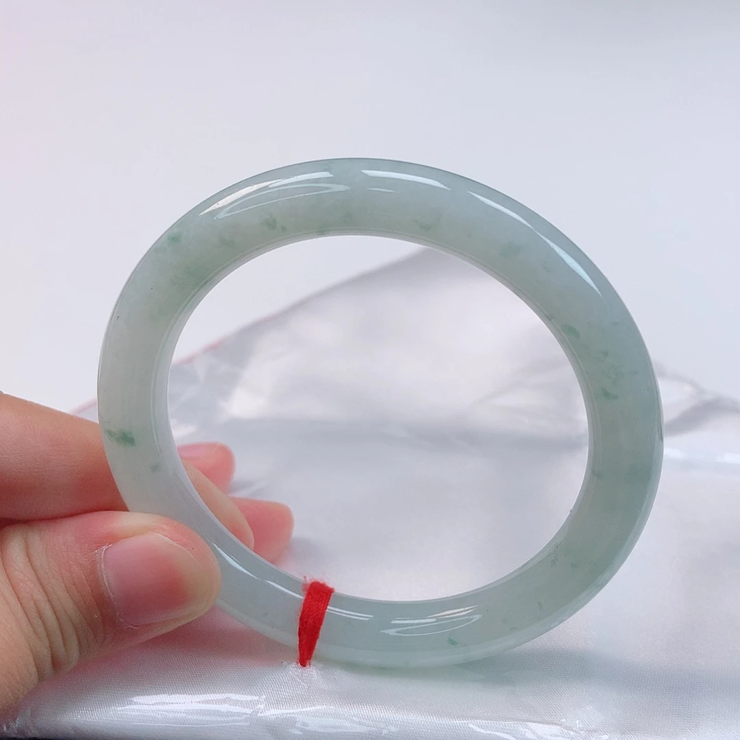 翡翠手镯未镶嵌54圆条