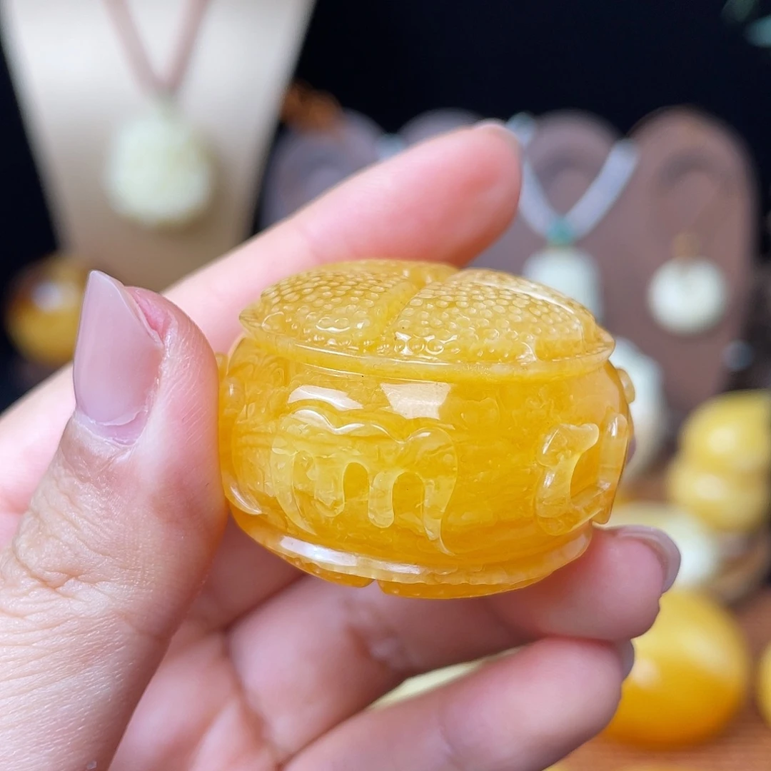 琥珀未镶嵌珠宝奇石