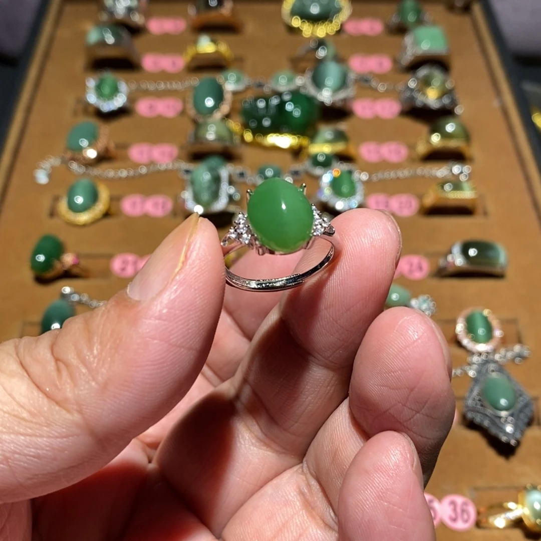 和田玉（碧玉）戒指未镶嵌