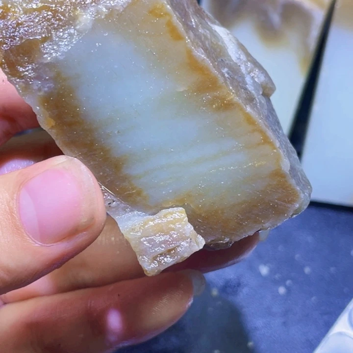 和田玉未镶嵌珠宝半成品