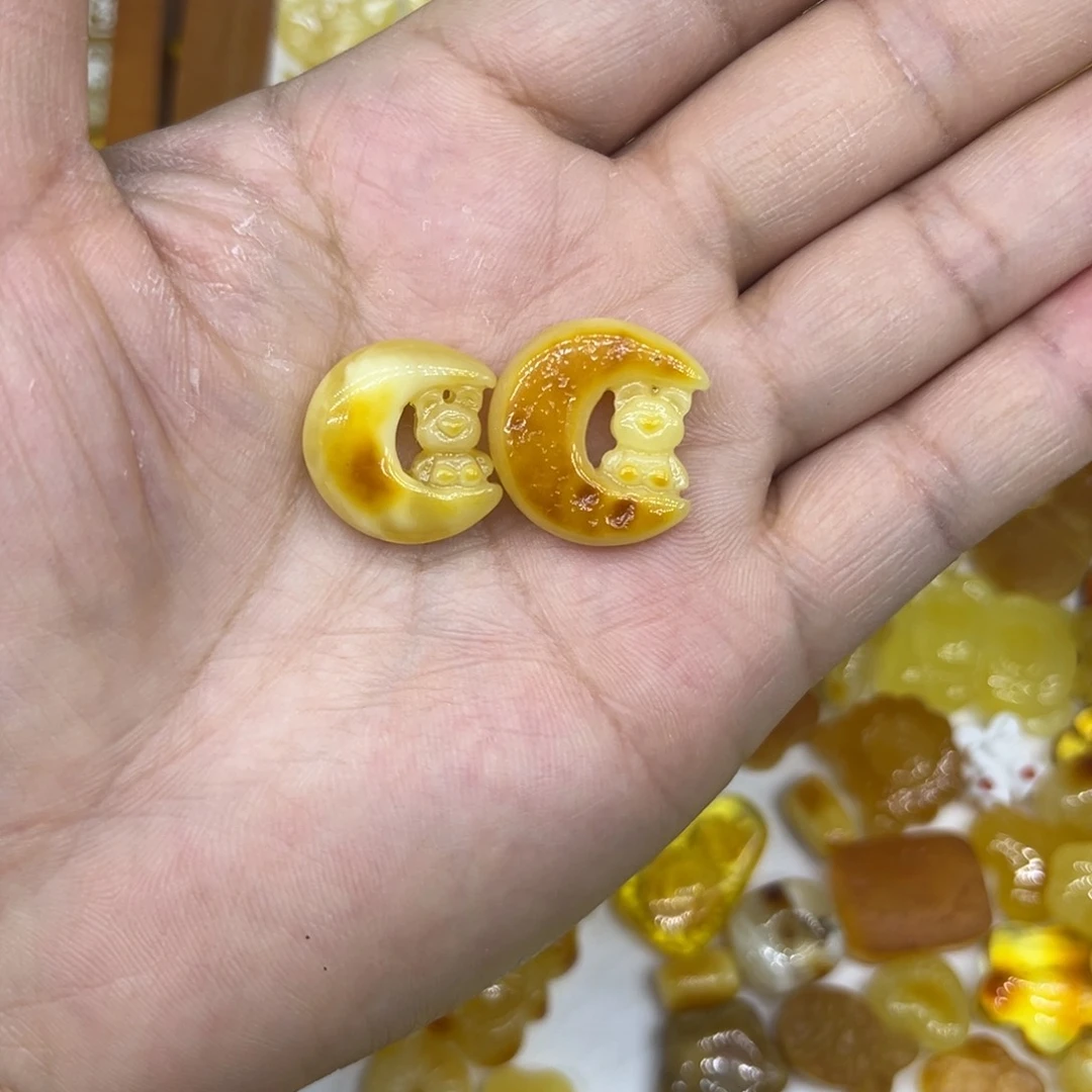 琥珀裸石未镶嵌琥珀