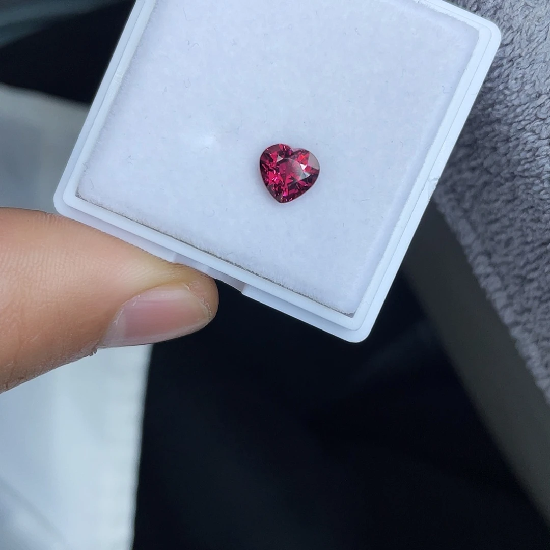 裸石未镶嵌石榴石1.52Ct