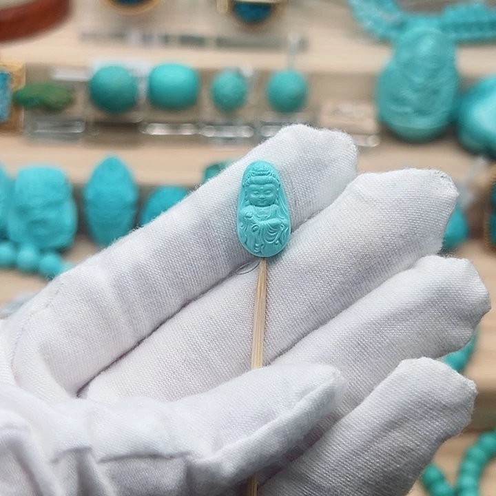 绿松石未镶嵌珠宝奇石