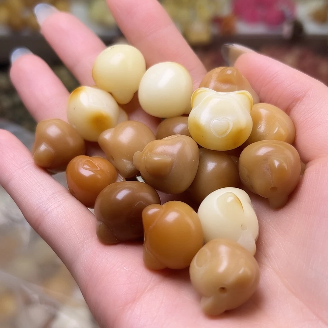 菩提根/象牙果吊坠卡17瑕疵熊头14颗