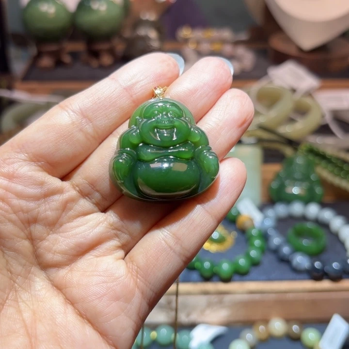 和田玉18K金镶嵌颈饰