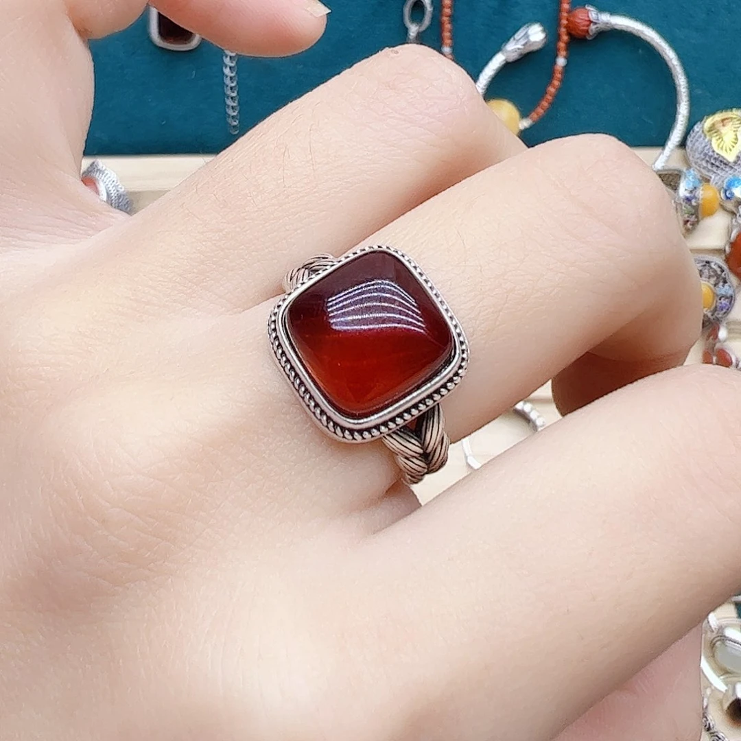 血珀戒指银S925镶嵌天然血珀