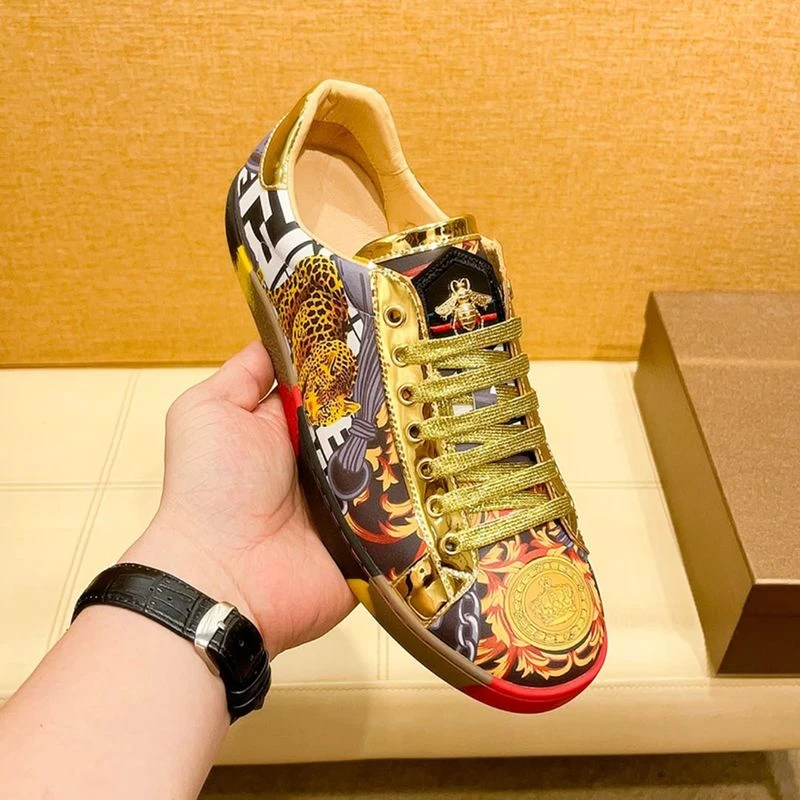 新款潮牌欧洲个性休闲皮鞋夏季潮流男鞋夏季透气男鞋推荐板鞋男士