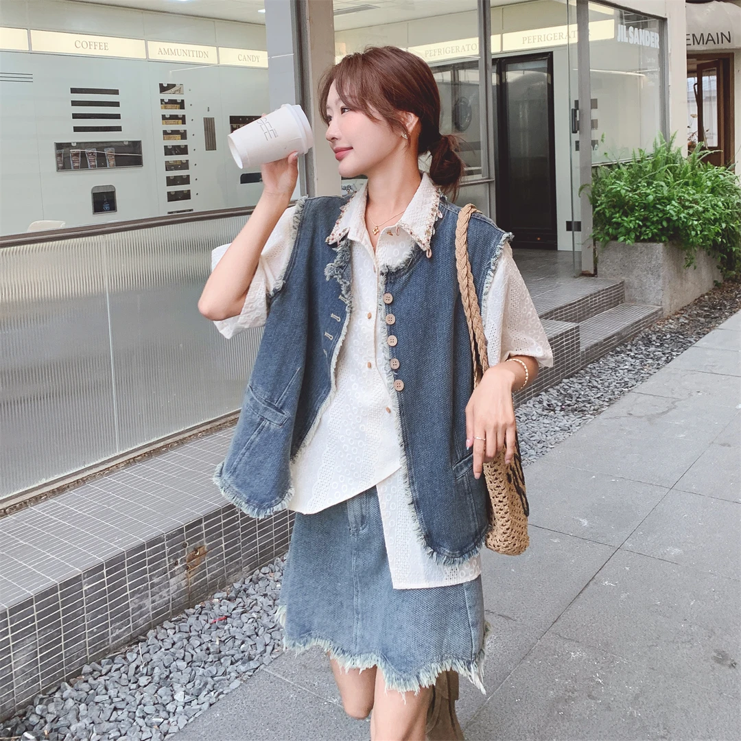 蓝色流苏牛仔马甲短裙衬衫套装三件套女夏季韩版时髦减龄穿搭ootd