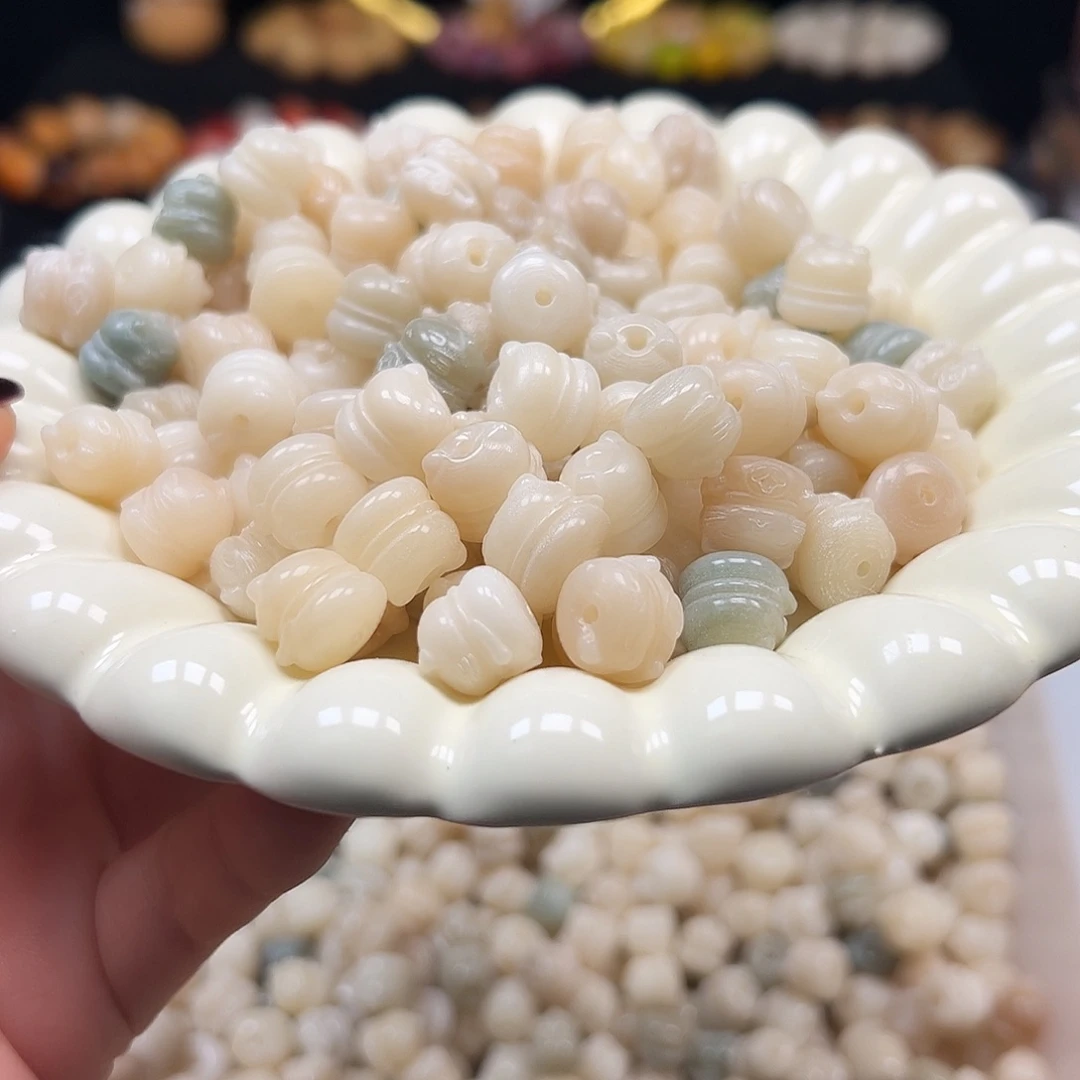 菩提根/象牙果手串微瑕冰猫40颗