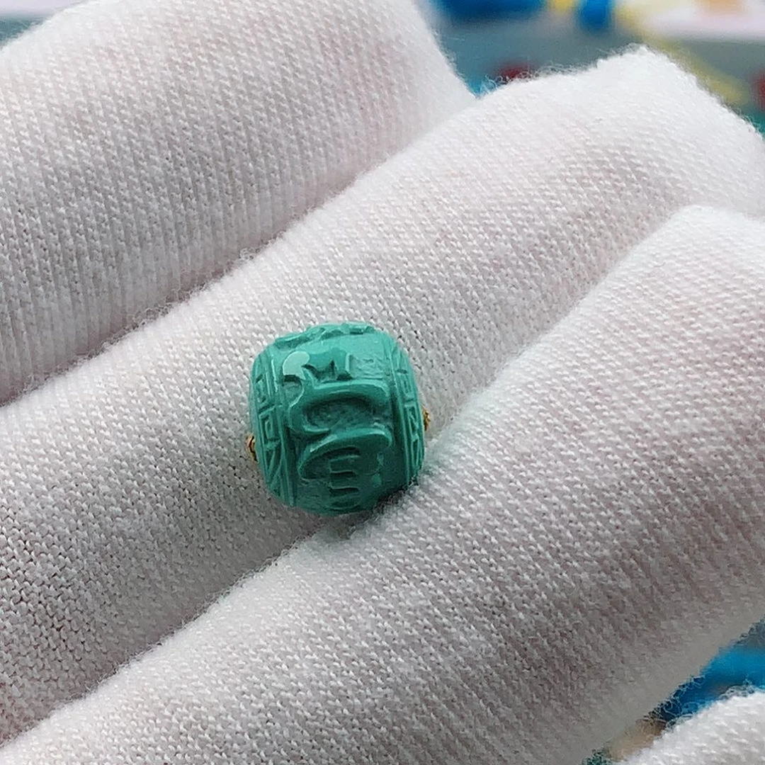 绿松石未镶嵌珠宝奇石9.3