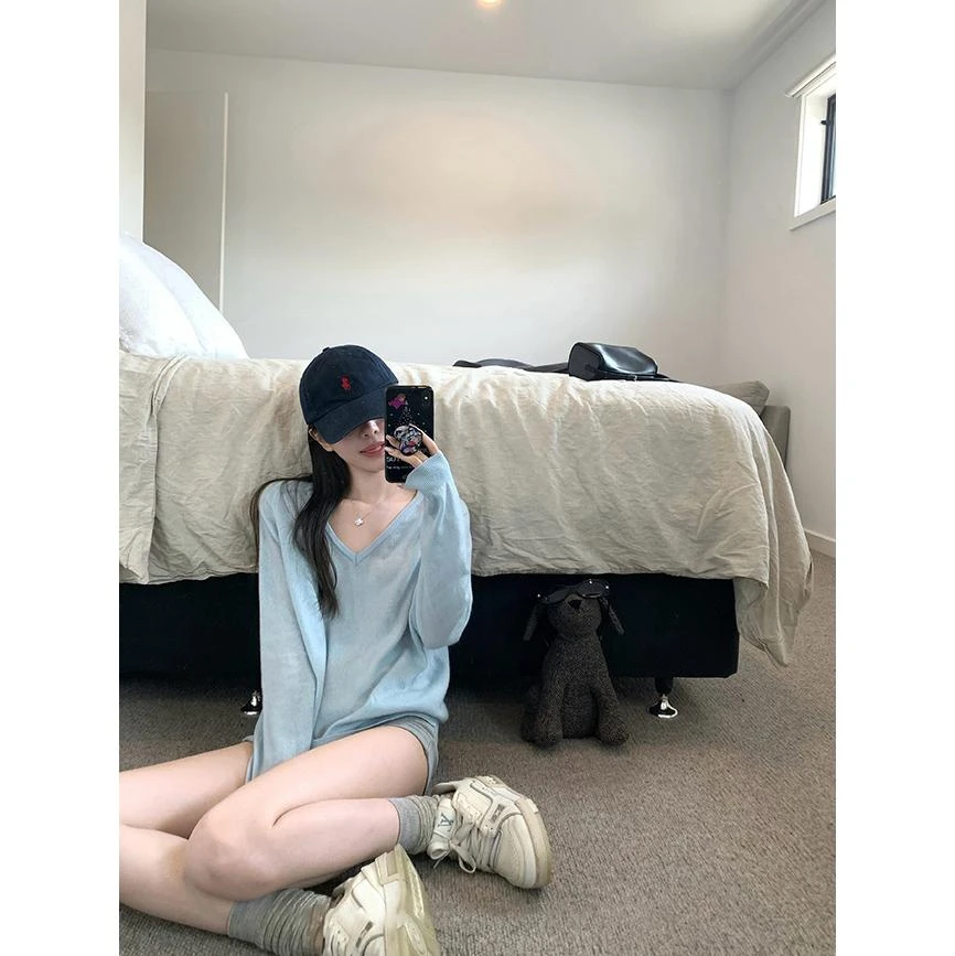 具象松弛 宽松柔软v领针织衫上衣女2025春季内搭打底