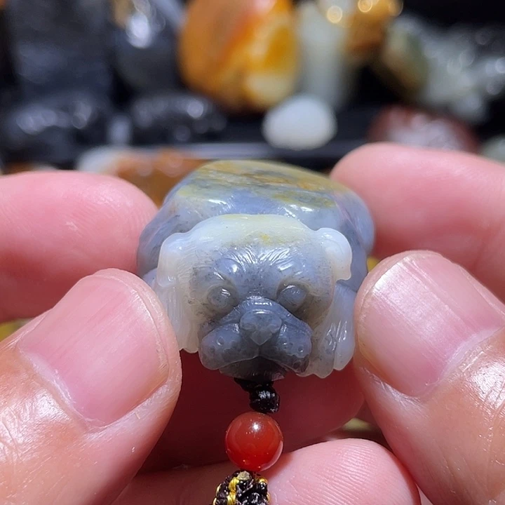 颈饰未镶嵌和田玉（糖玉）