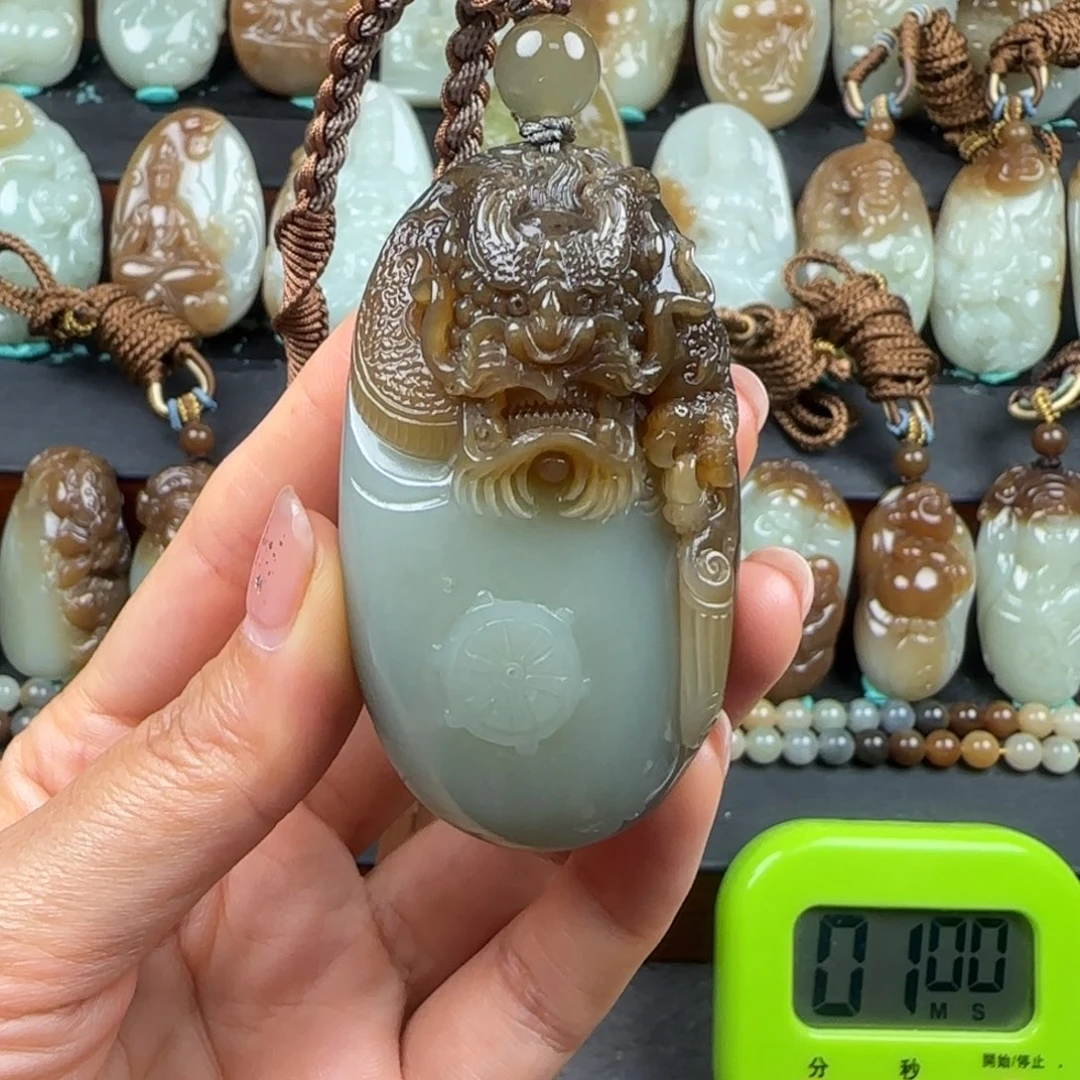 粗***饭未镶嵌和田玉挂件