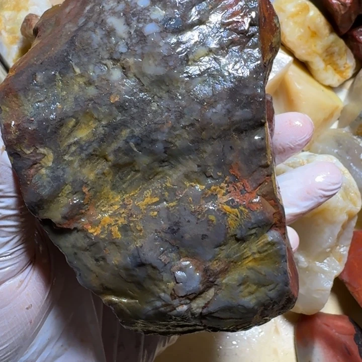 白***树寿山石寿山石的颜色