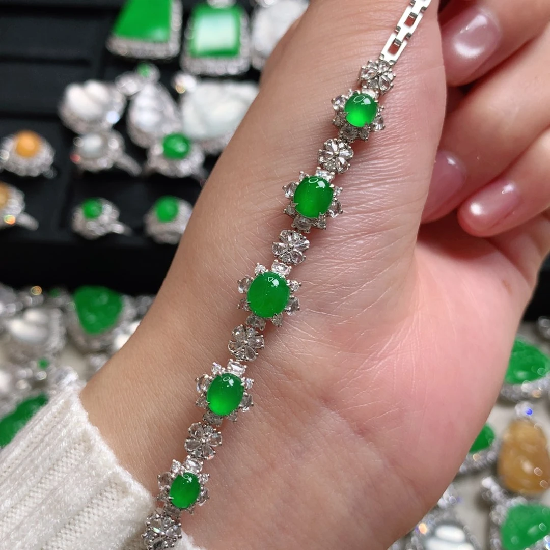 颈饰18K金镶嵌翡翠手链