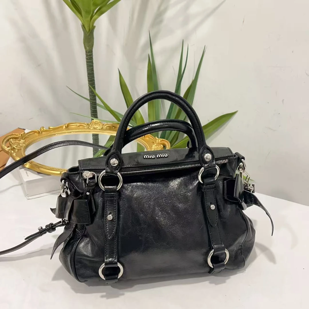 95新 MIU MIU/缪缪 缪缪黑银蝴蝶结机车包/聪/95新/改色