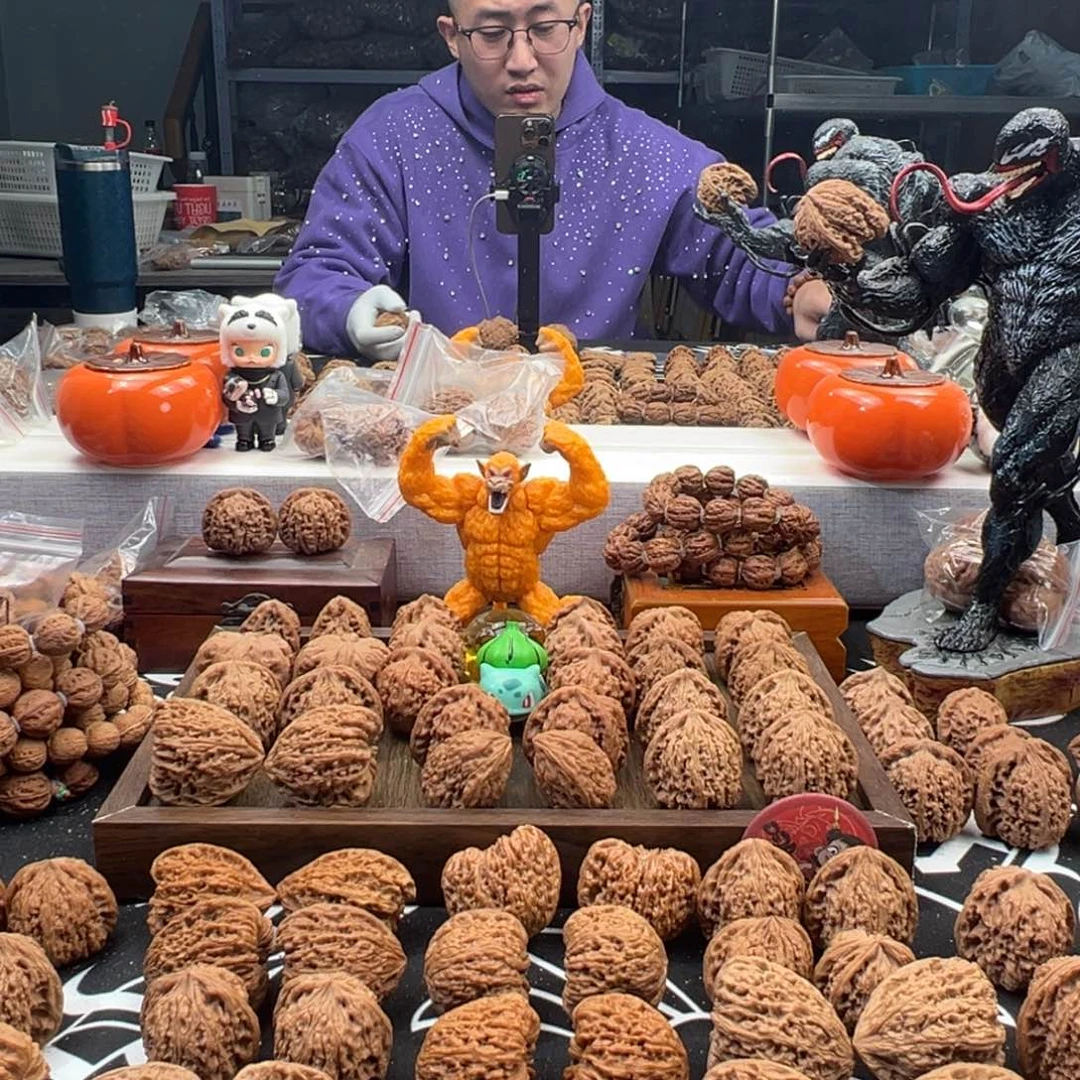 佳***哥吊坠文玩核桃天使之翼