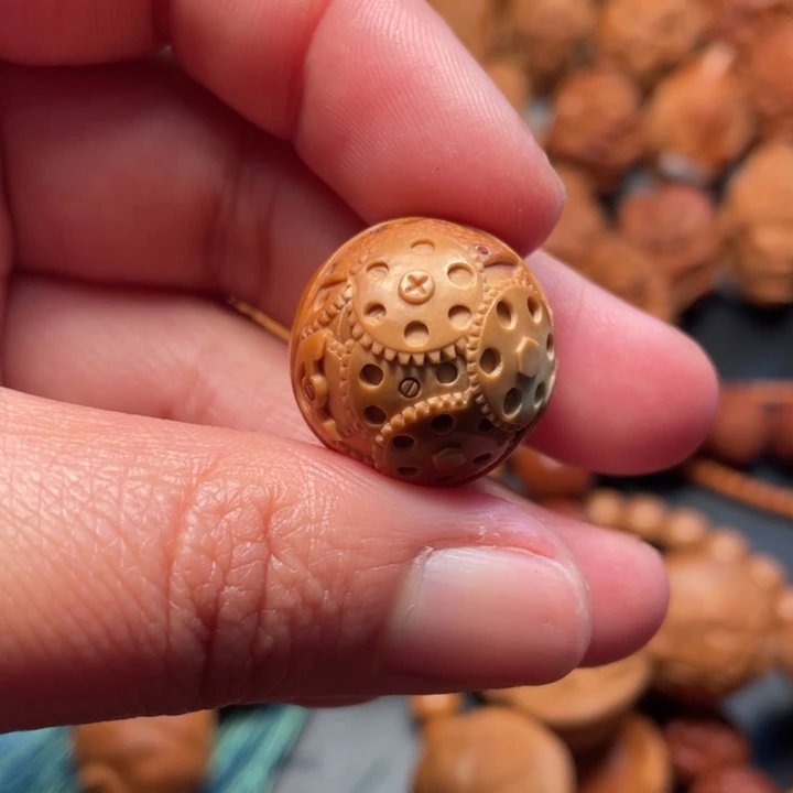 【闪购商品】橄榄核手串/手链正圆齿轮