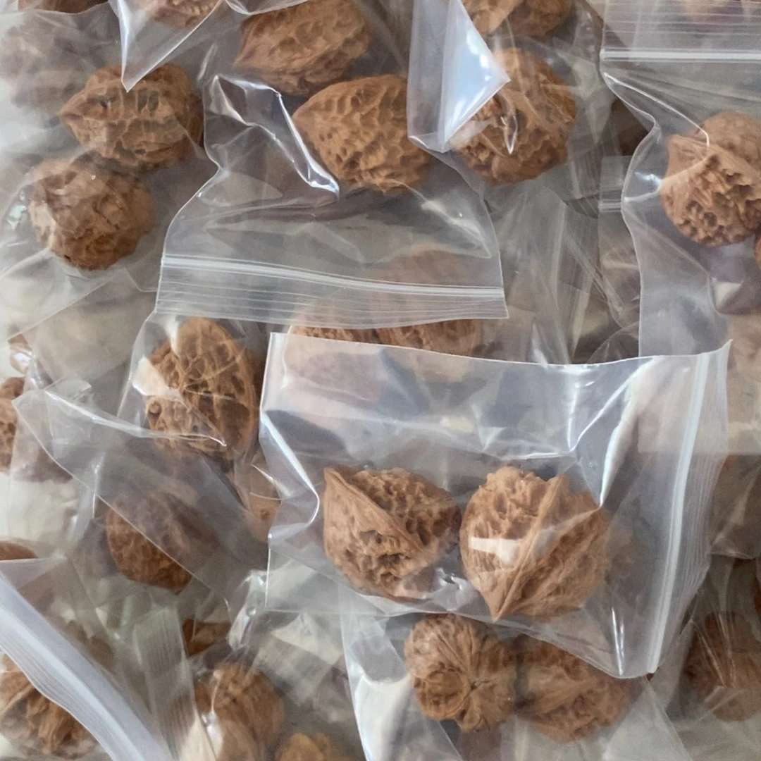 文玩核桃吊坠小众有瑕疵